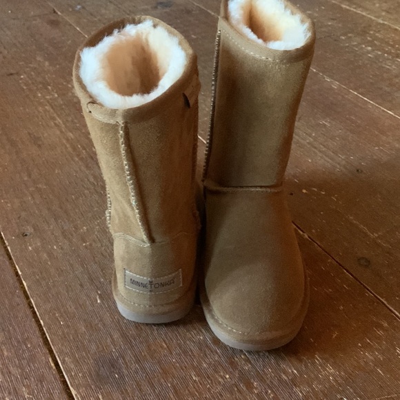 Womens boots - Picture 2 of 3